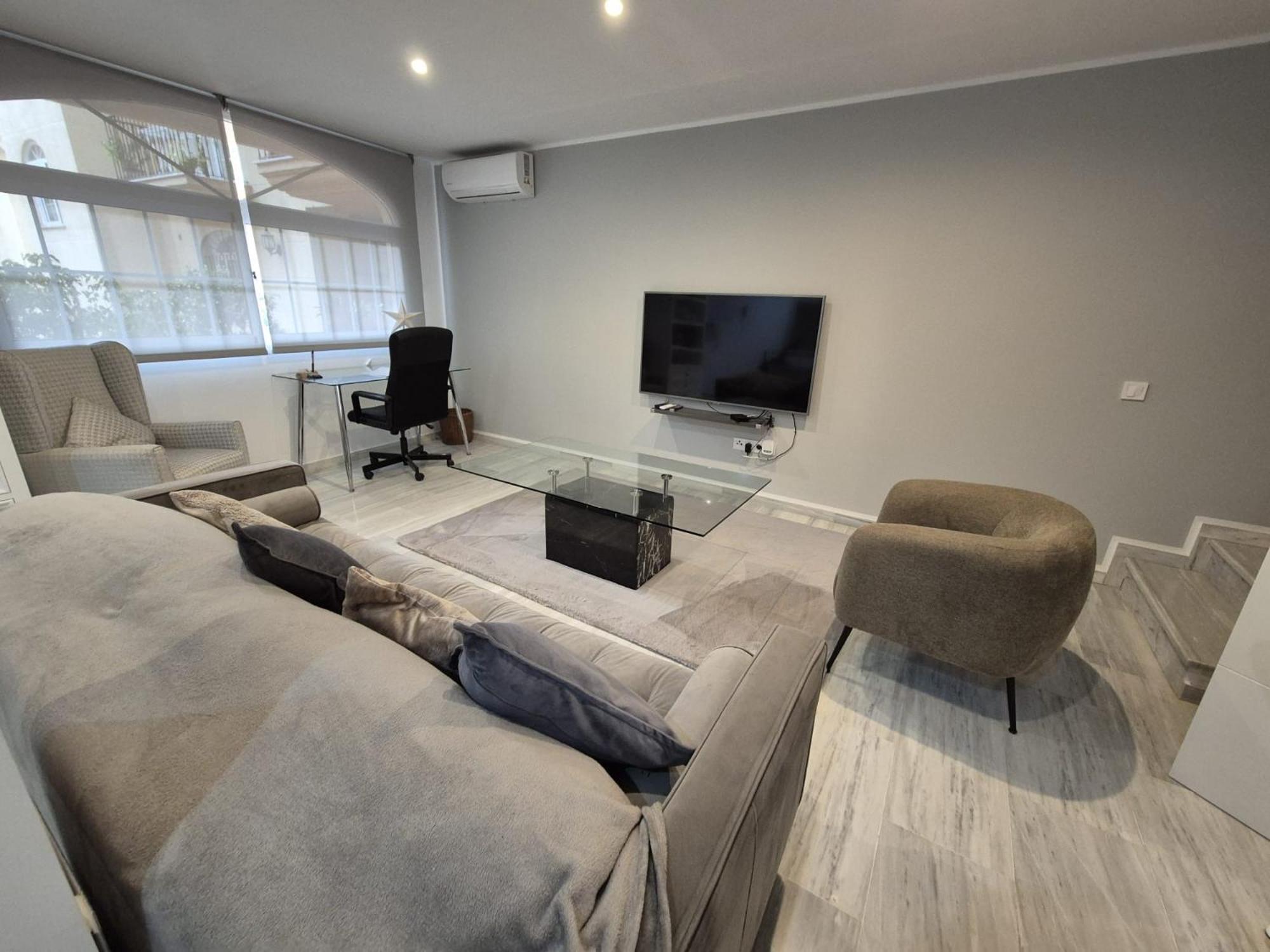 Luxurious Three Bedroom Duplex Apt Close To Beach Fuengirola Exterior photo